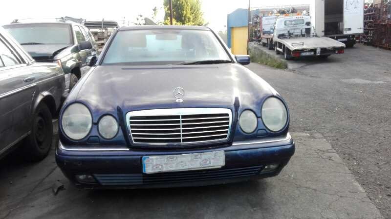 Tapa Baul Mercedes-Benz Clase E (W210) Berlina 1995-2002