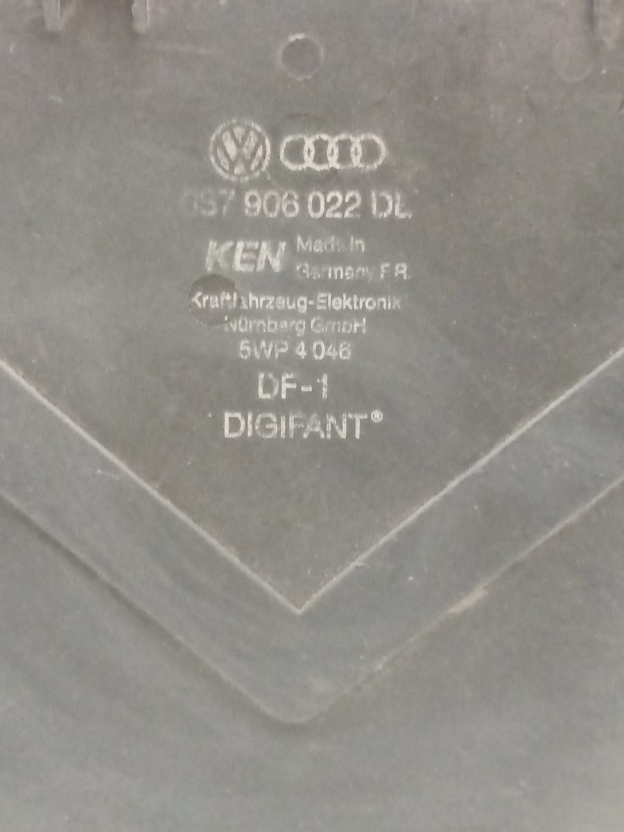 Centralita Motor Uce Volkswagen Jetta (1K2) 2005-2010 Advance 1.9L 77kW 0S7906022DL