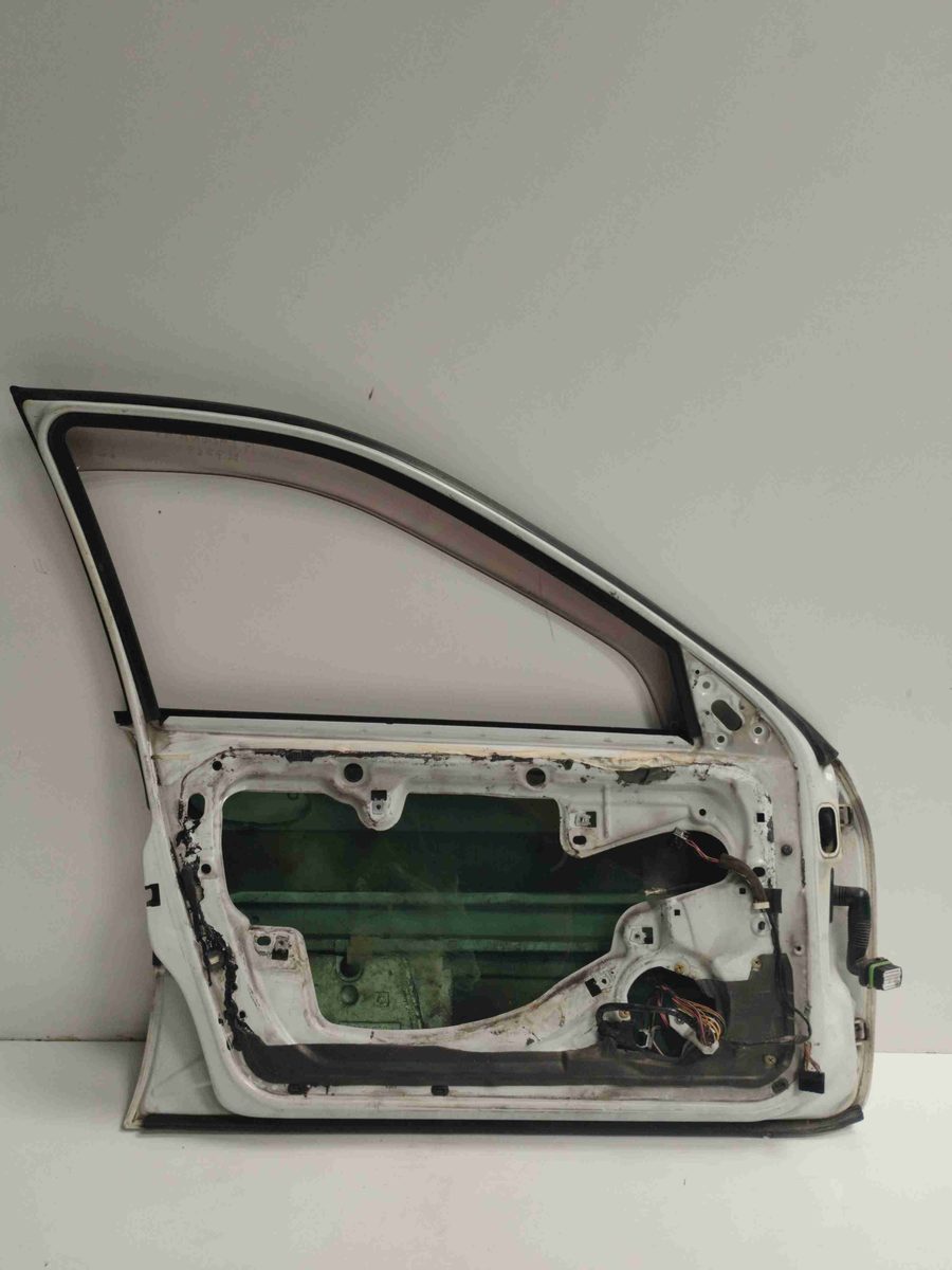 Puerta Delantera Izquierda Renault Laguna (B56) 1998-2001 RT