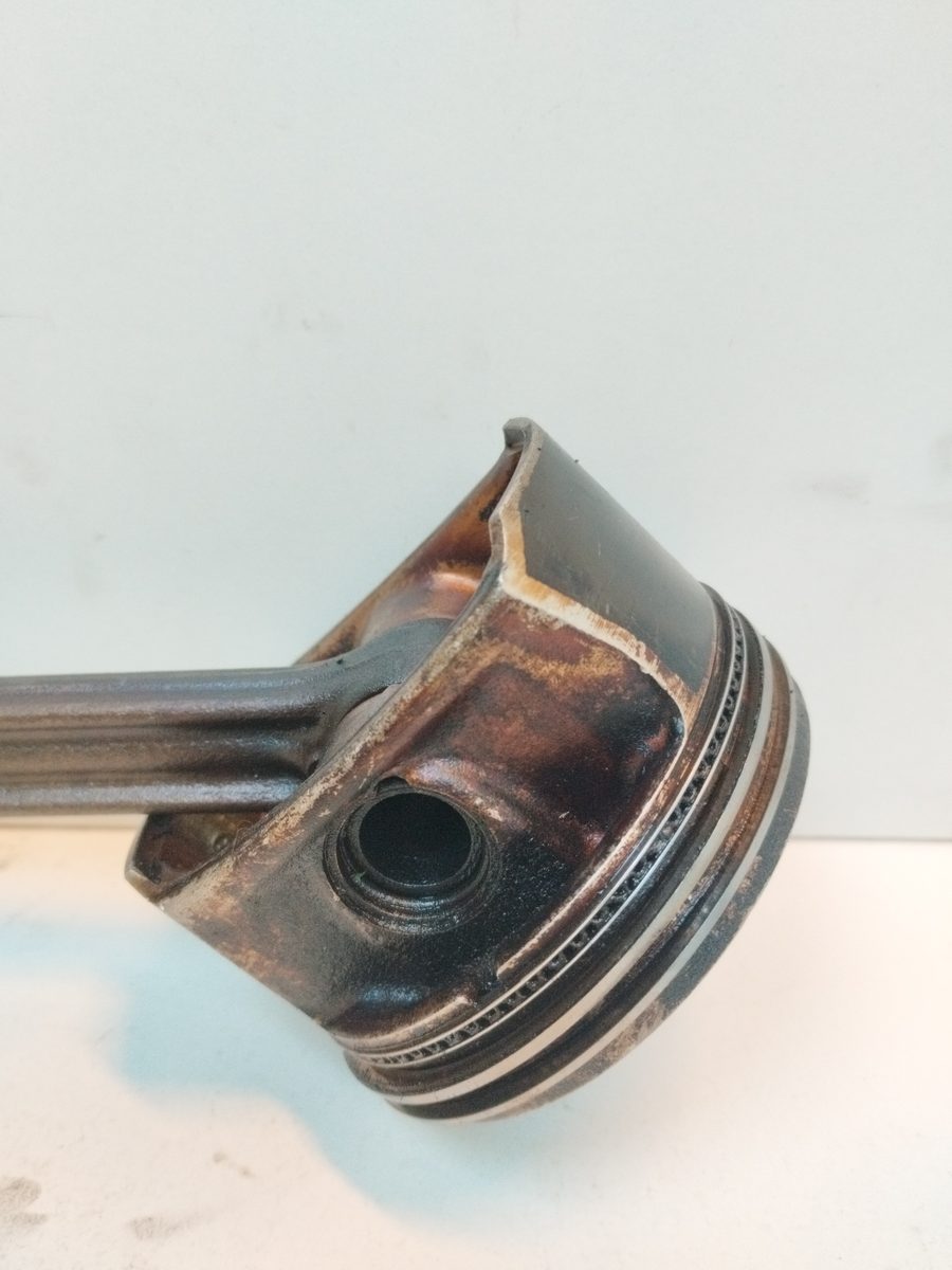 Piston Y Biela Volkswagen Polo (9N1) 2001-2005 1.4 16V 1.4L 74kW 014402
