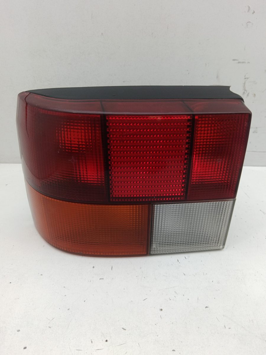 Farol Trasero Izquierdo Exterior Renault 19 Hatchback (B/C53) 1988-Actualidad GTR KAT