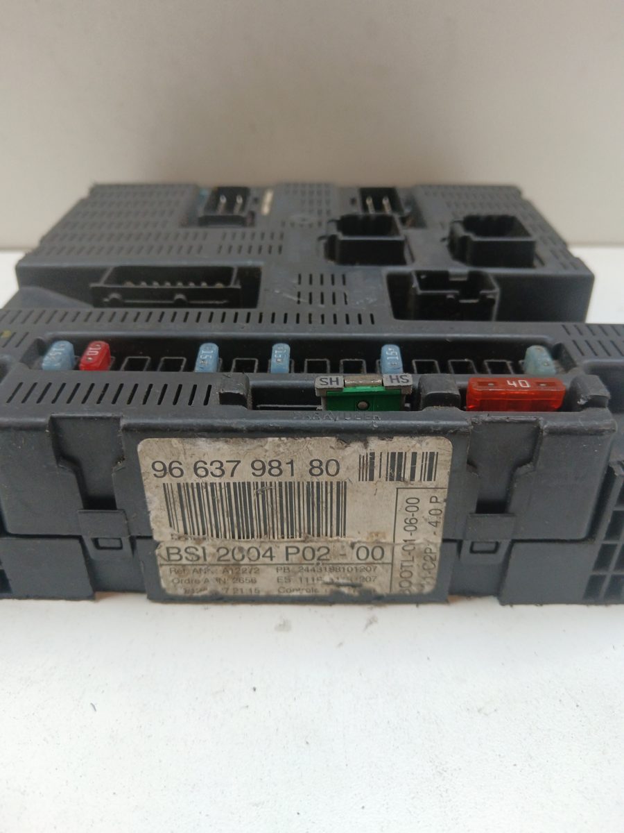 Caja Reles / Fusibles / Modulo Bsi Peugeot 308 Sw 2008-2012 Sport 1.6L 80kW 9663798180