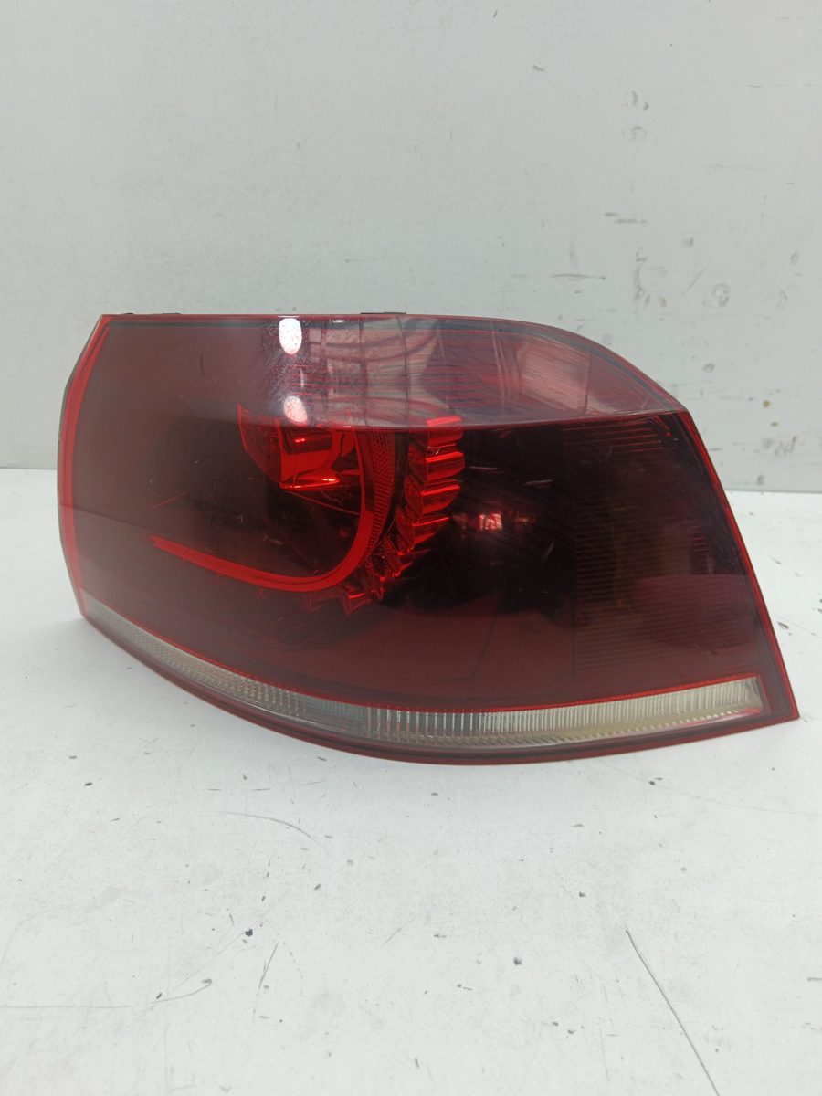 Farol Trasero Derecho Exterior Volkswagen Golf VI Cabriolet (517) 2011-2016 Trendline