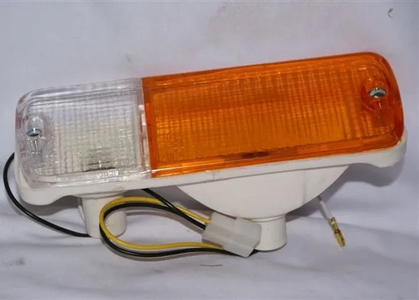 Farol de paragolpes delantero derecho