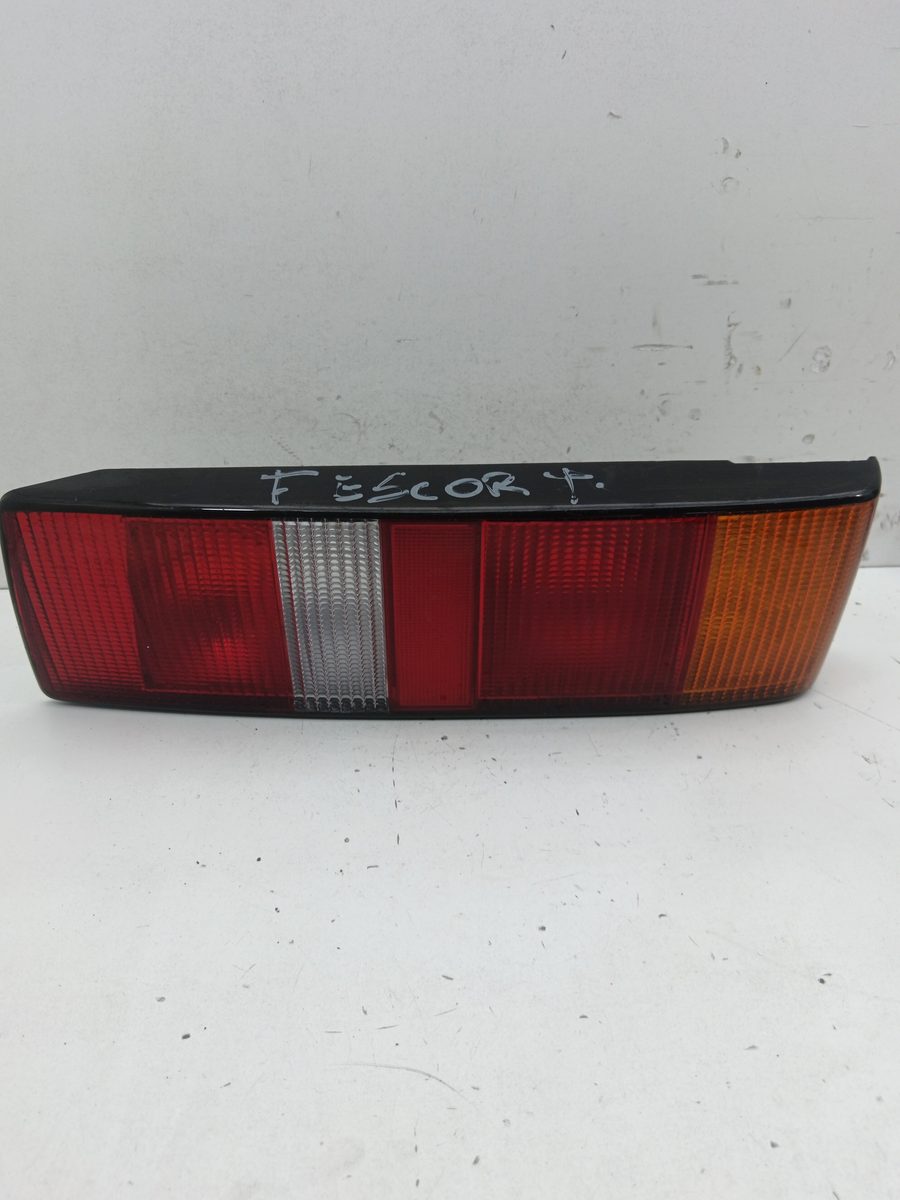 Farol Trasero Derecho Exterior Ford Escort Berl./turnier 1995-2000