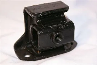 SOPORTE MOTOR TRA DAIHATSU DELTA 90 (C/ROSCA)
