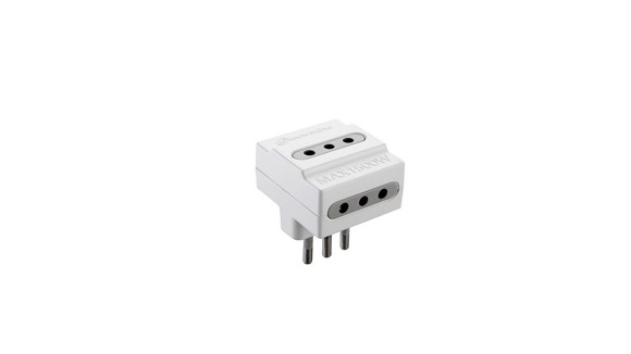 ADAPTADOR BLANCO TRES EN LINEA A 3 TRES EN LINEA 10AMP