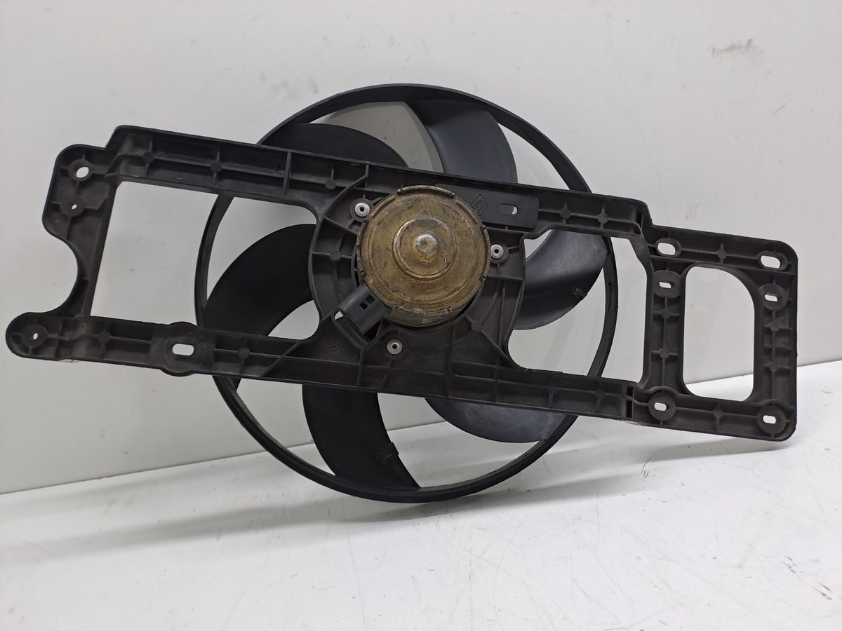 Electroventilador Renault Logan Express desde 2009 Ambiance 1.5L 50kW 8240525