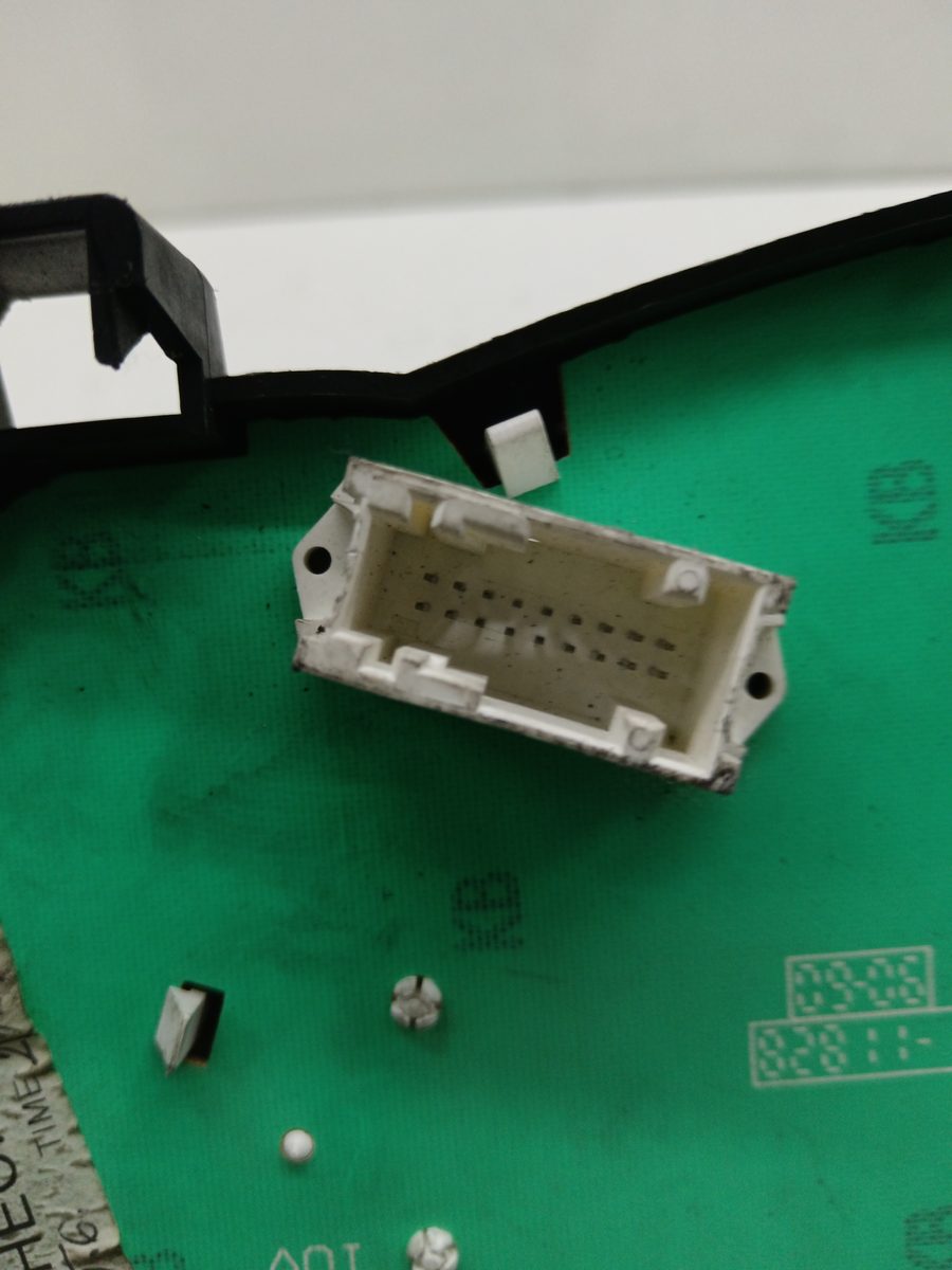 Tablero de Instrumentos Peugeot 207 2006-2012 1.6 HDi 1.6L 80kW 9662903980