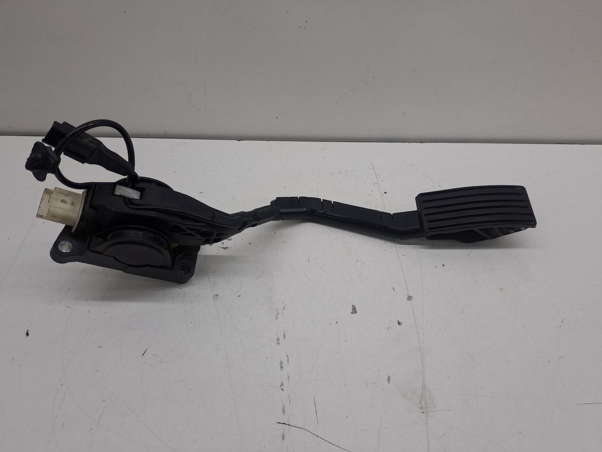 Acelerador Electronico Peugeot 407 2004-2011 ST Confort 2.0L 100kW