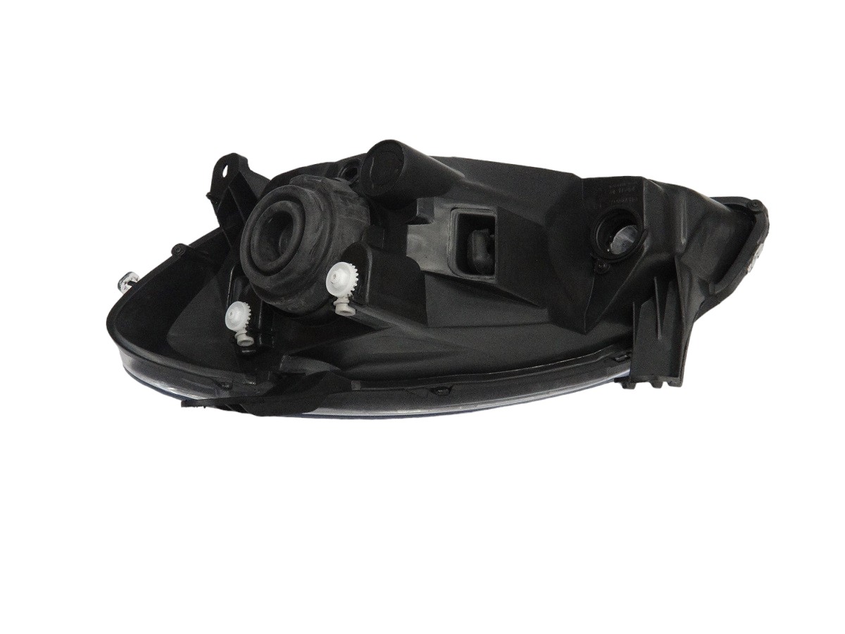 FARO SEMI OPTICO DERECHO CHEVROLET CELTA 2012/2014 (FUME)