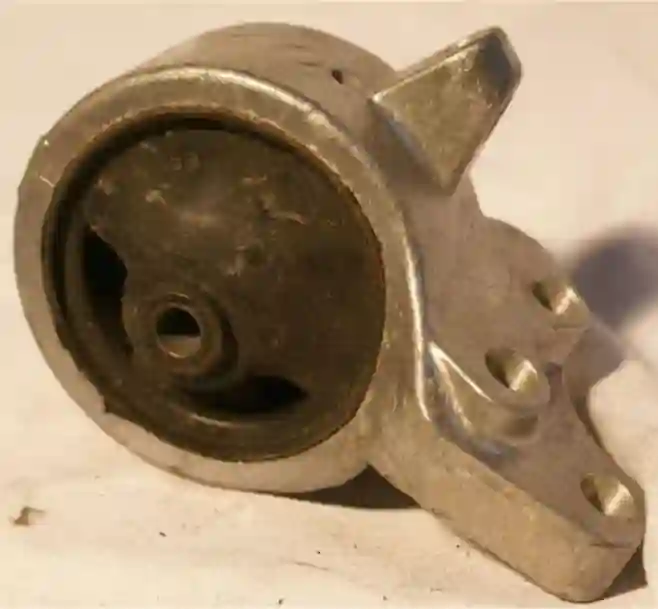 SOPORTE MOTOR DEL DER NISSAN B13-14 (ALUMINIO) GSP