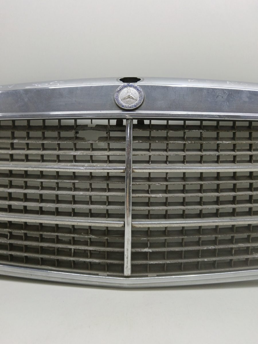 Careta Mercedes-Benz Clase C (W201) Berlina 1982-1993 Diesel