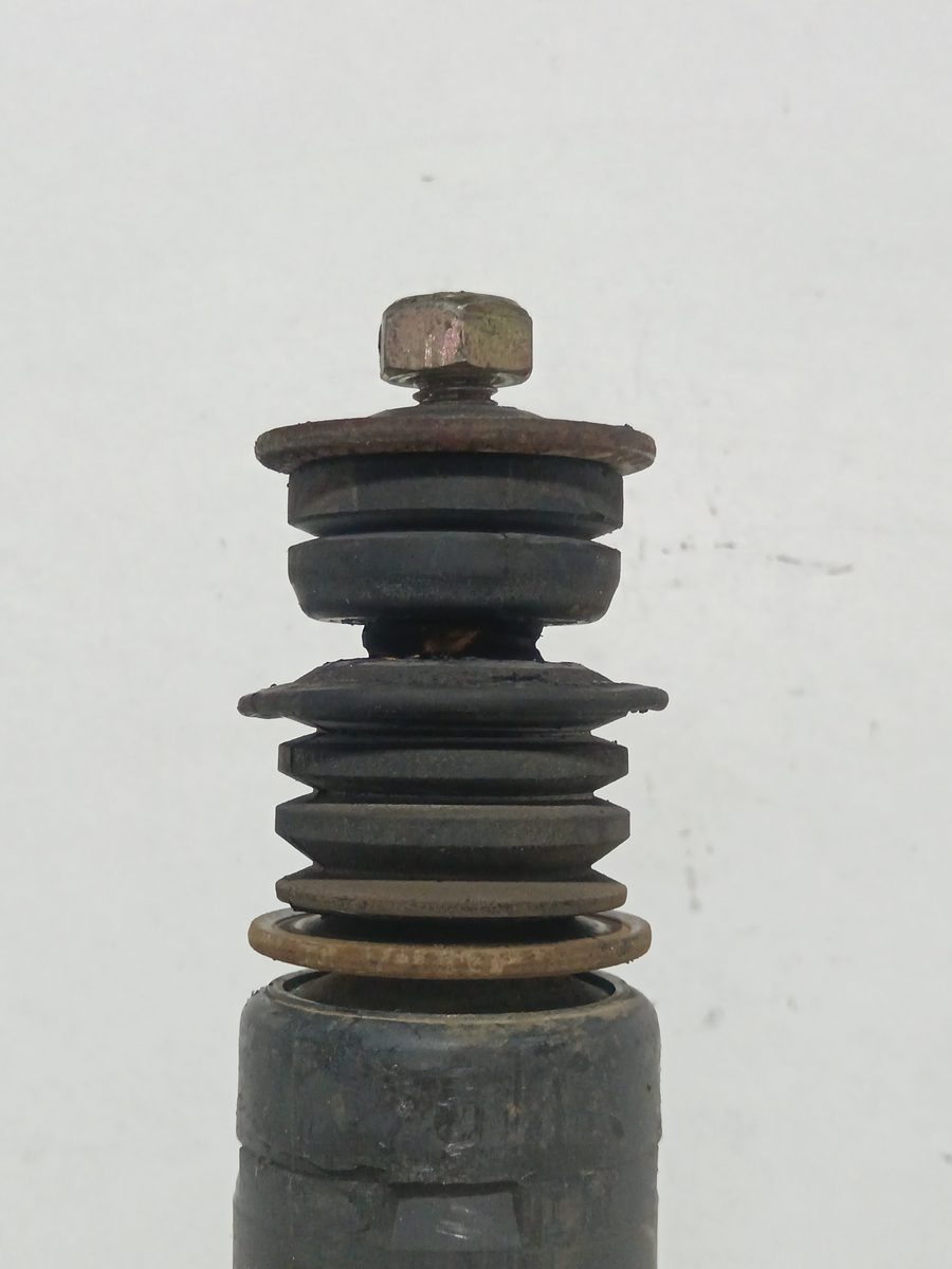 Amortiguador Trasero Der/Izq Daewoo Lanos 1997-2004 SX 1.5L 63kW 7441051