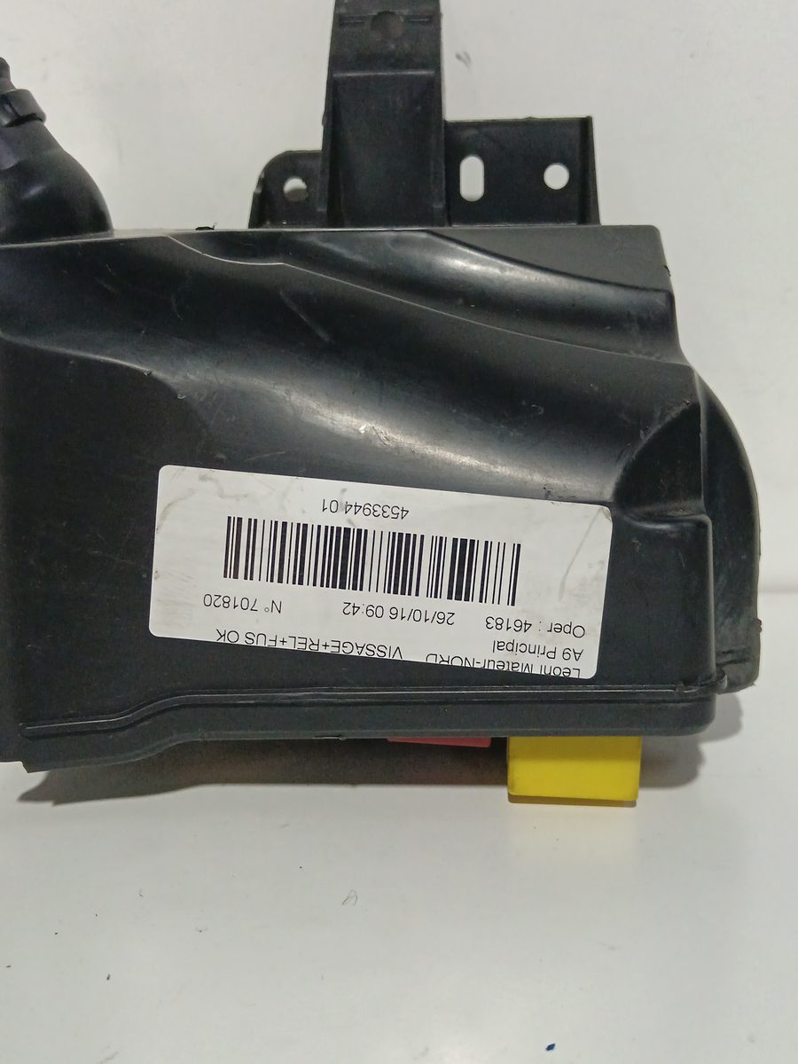 Caja Reles / Fusibles Peugeot 208 2012-2019 Style 1.2L 60kW 453394401