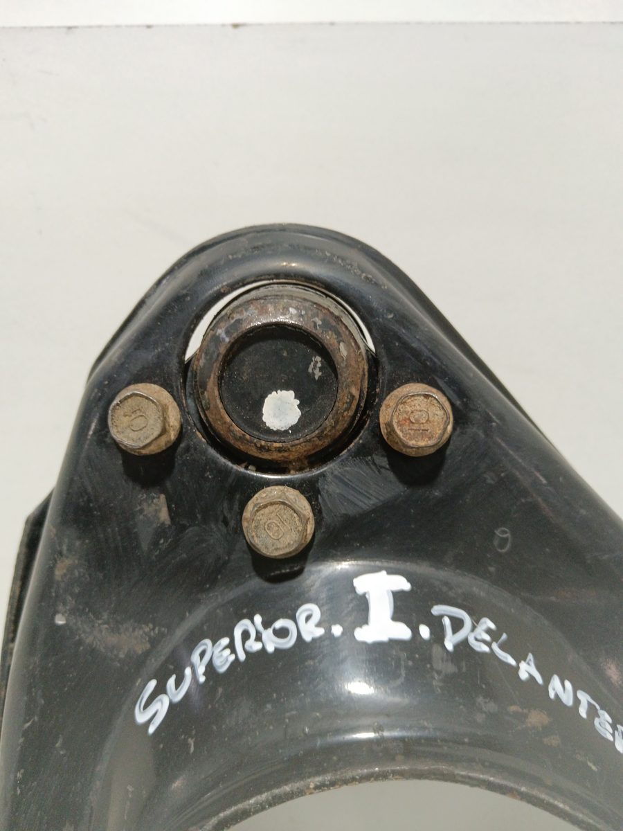 Parrilla de Suspension Superior Delantera Izquierda Mazda E 2200 1984-2002