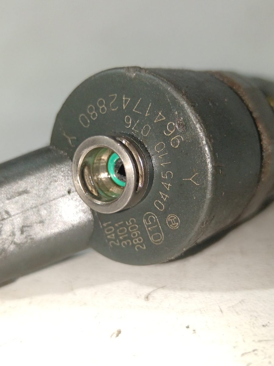 Inyector Citroën C5 Berlina 2001-2004 2.0 HDi CAT (RHZ / DW10ATED) 2.0L 79kW 0445110076