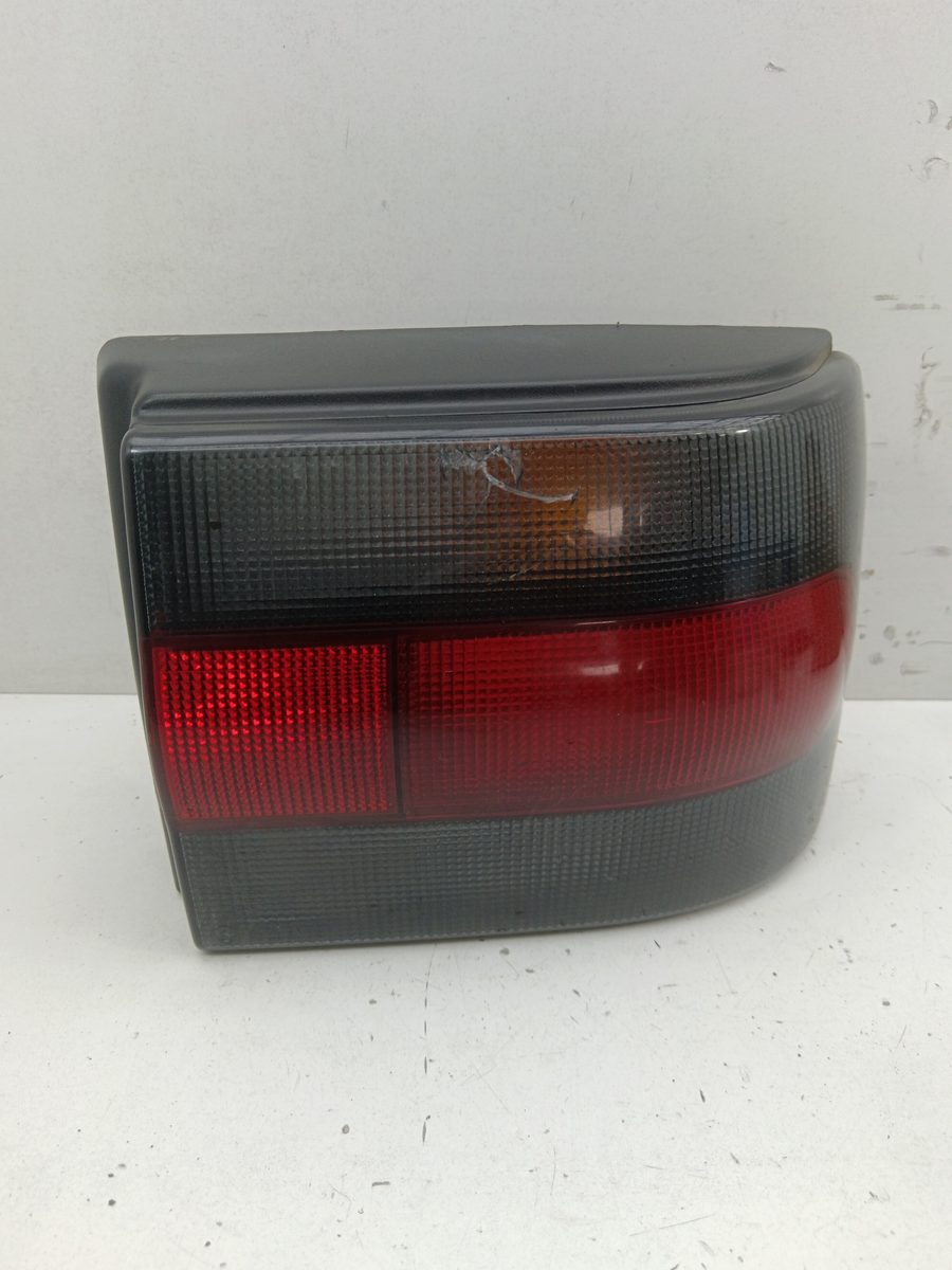 Farol Trasero Derecho Exterior Renault 19 Hatchback (B/C53) 1988-Actualidad