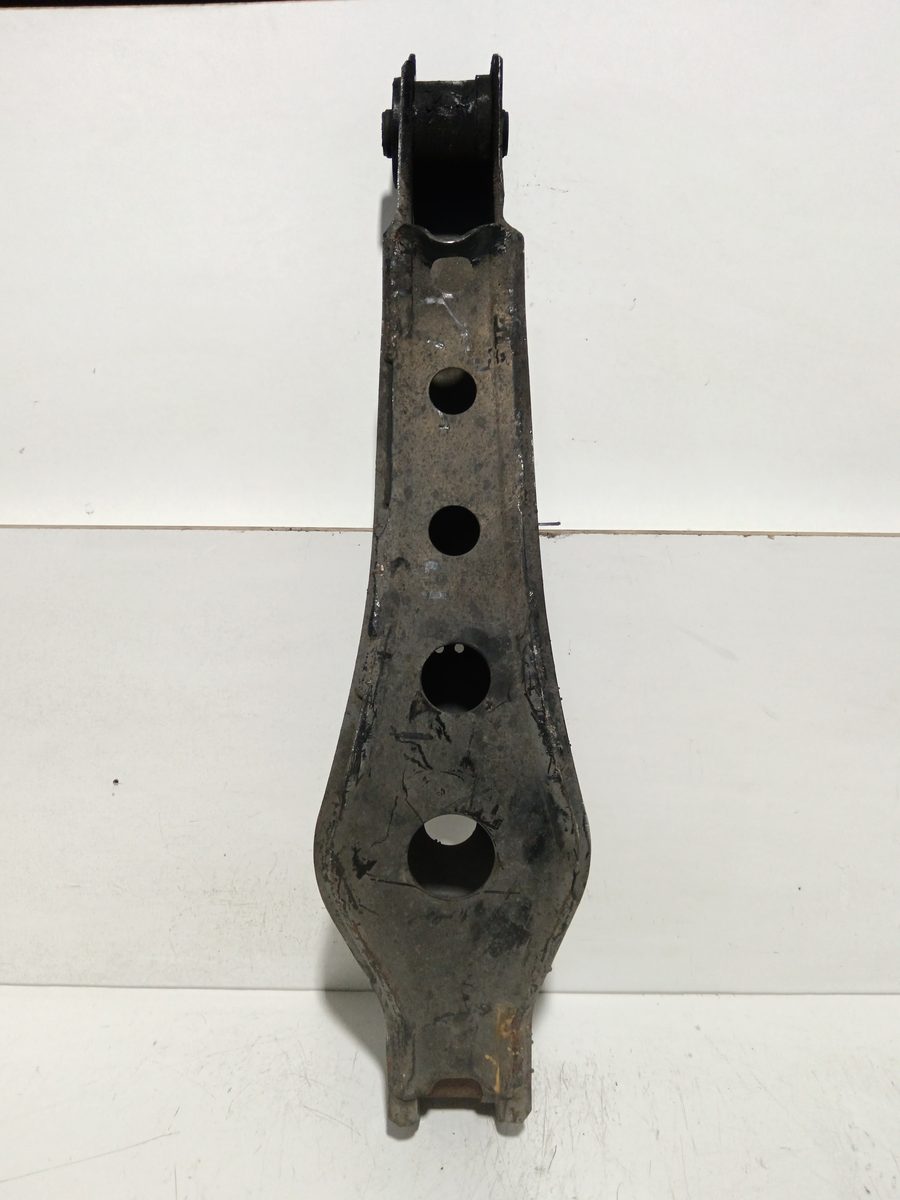 Parrilla de Suspension Inferior Trasera Izquierda Hyundai H1 2008-2019