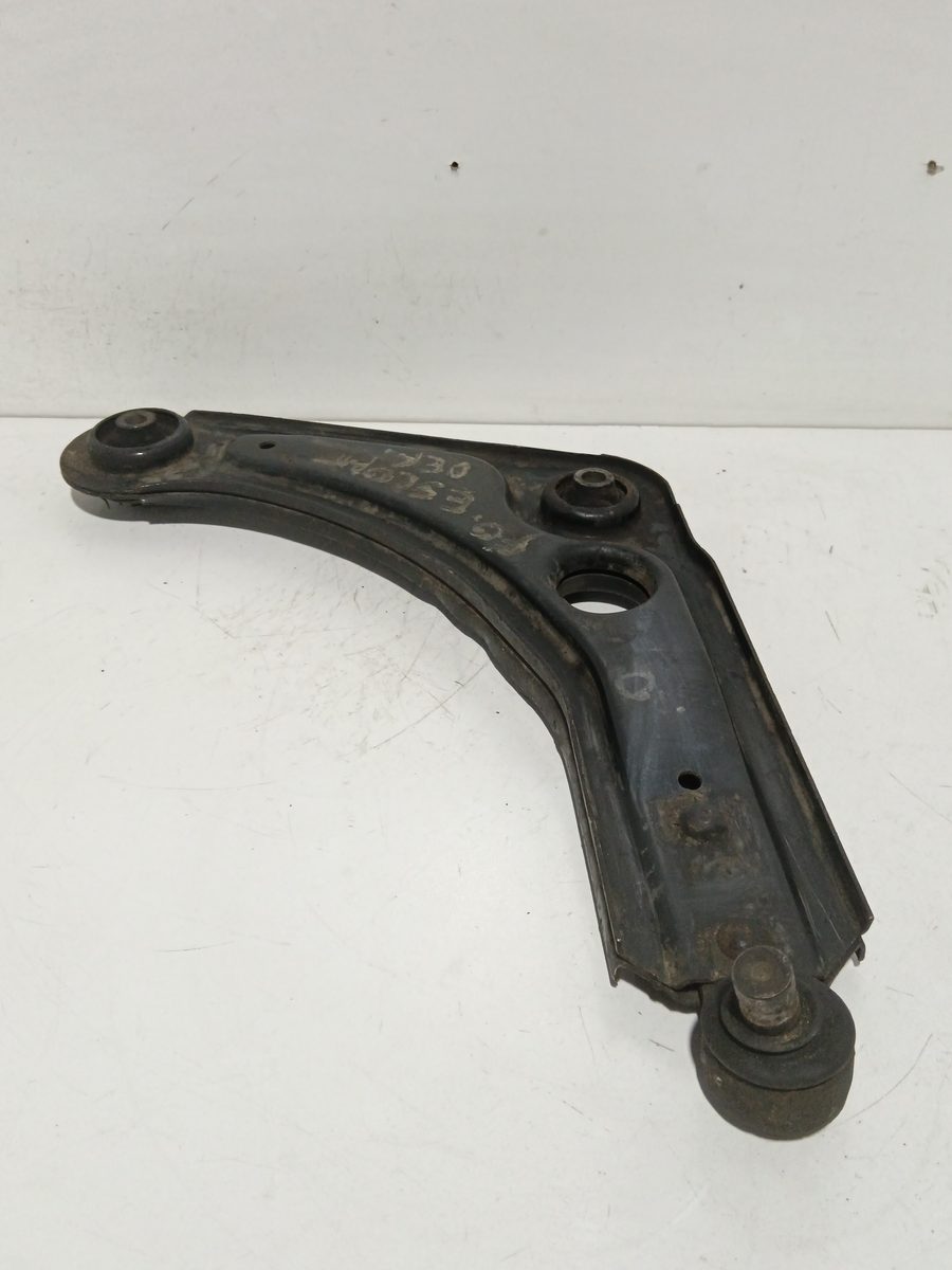Parrilla de Suspension Inferior Trasera Derecha Ford Escort Berl./turnier 91AB30423051AD