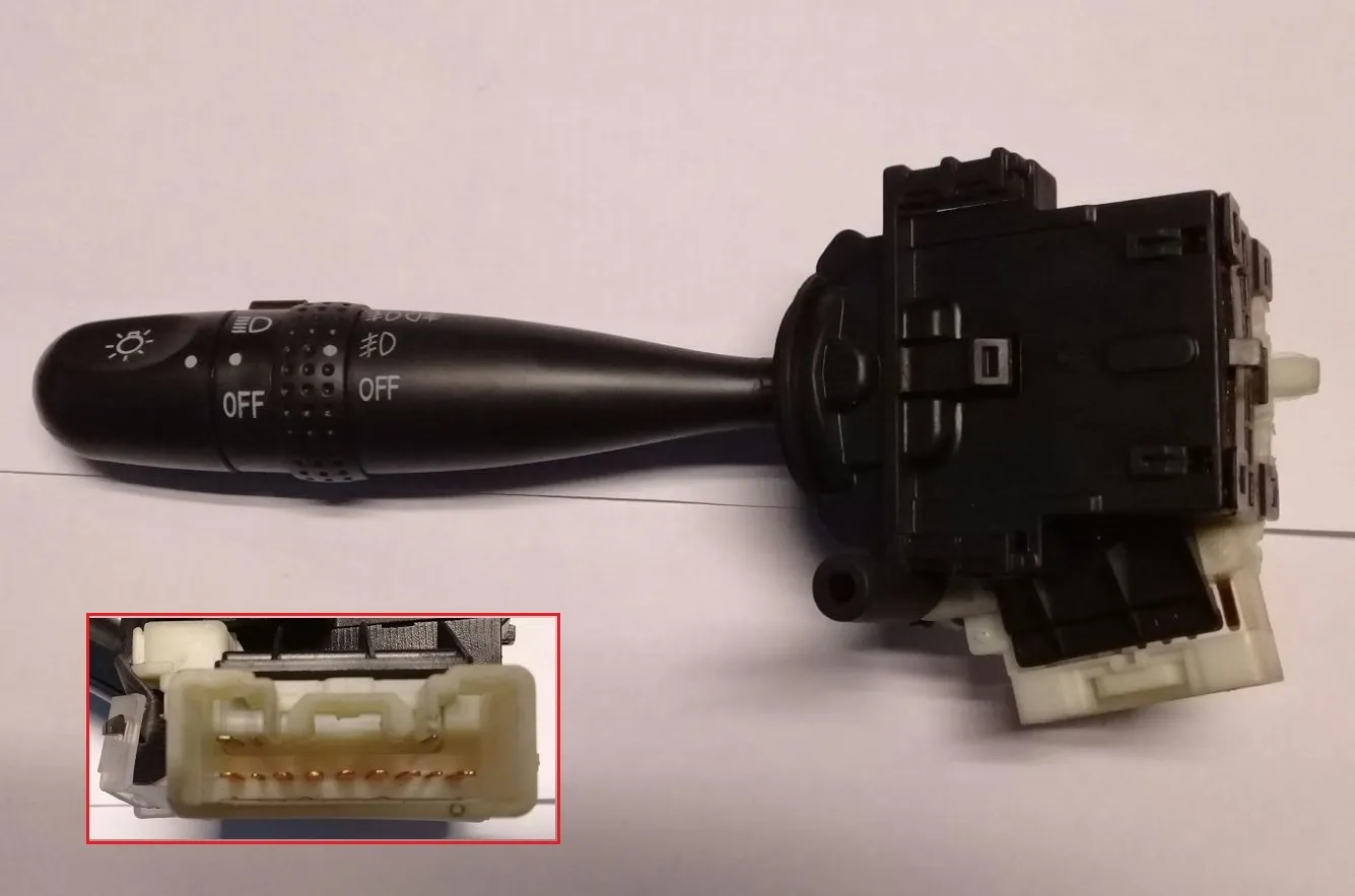 Llave de luces y limpiaparabrisas