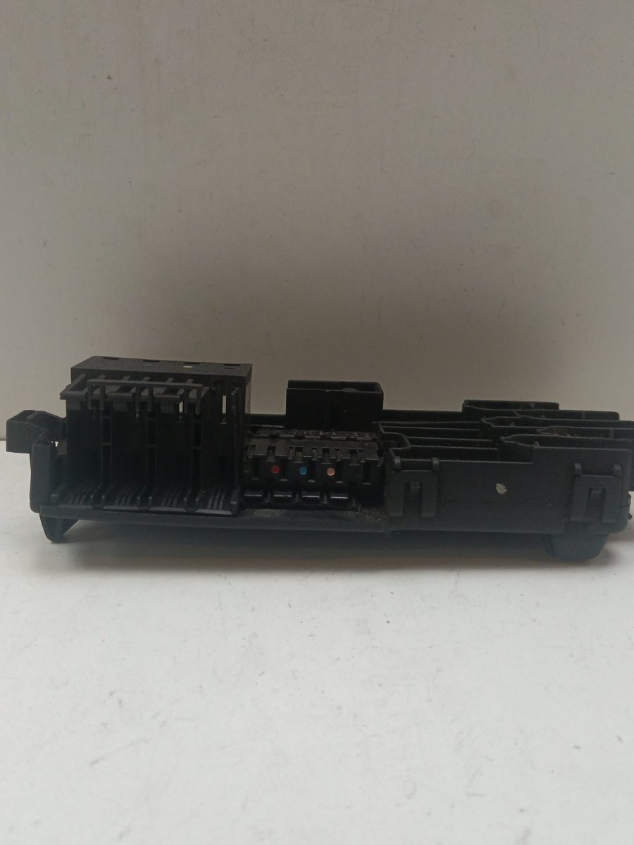 Caja Reles / Fusibles Mercedes-Benz Clase E (W211) Berlina 2002-2009 2115452301