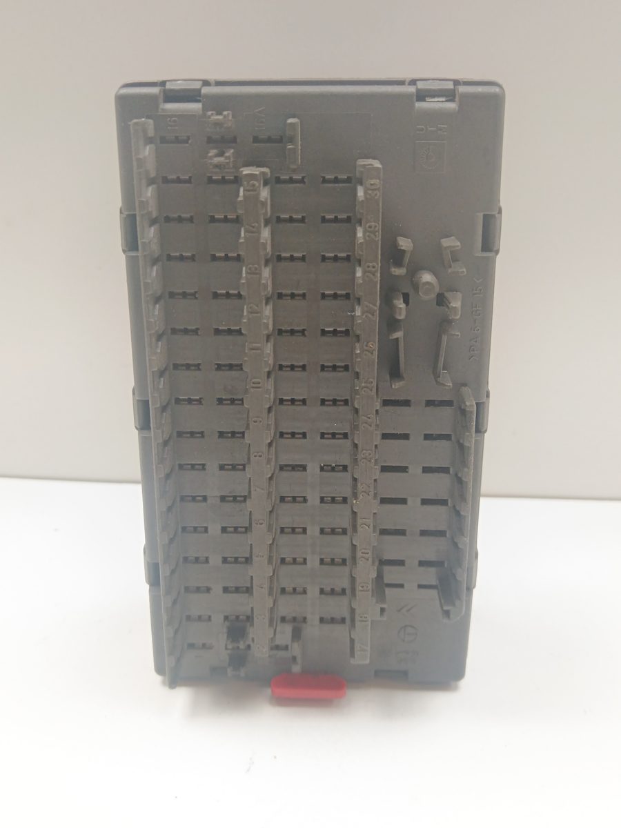Caja Reles / Fusibles Peugeot 306 Berlina 3/4/5 Puertas (S2) 1997-2003 9450535380