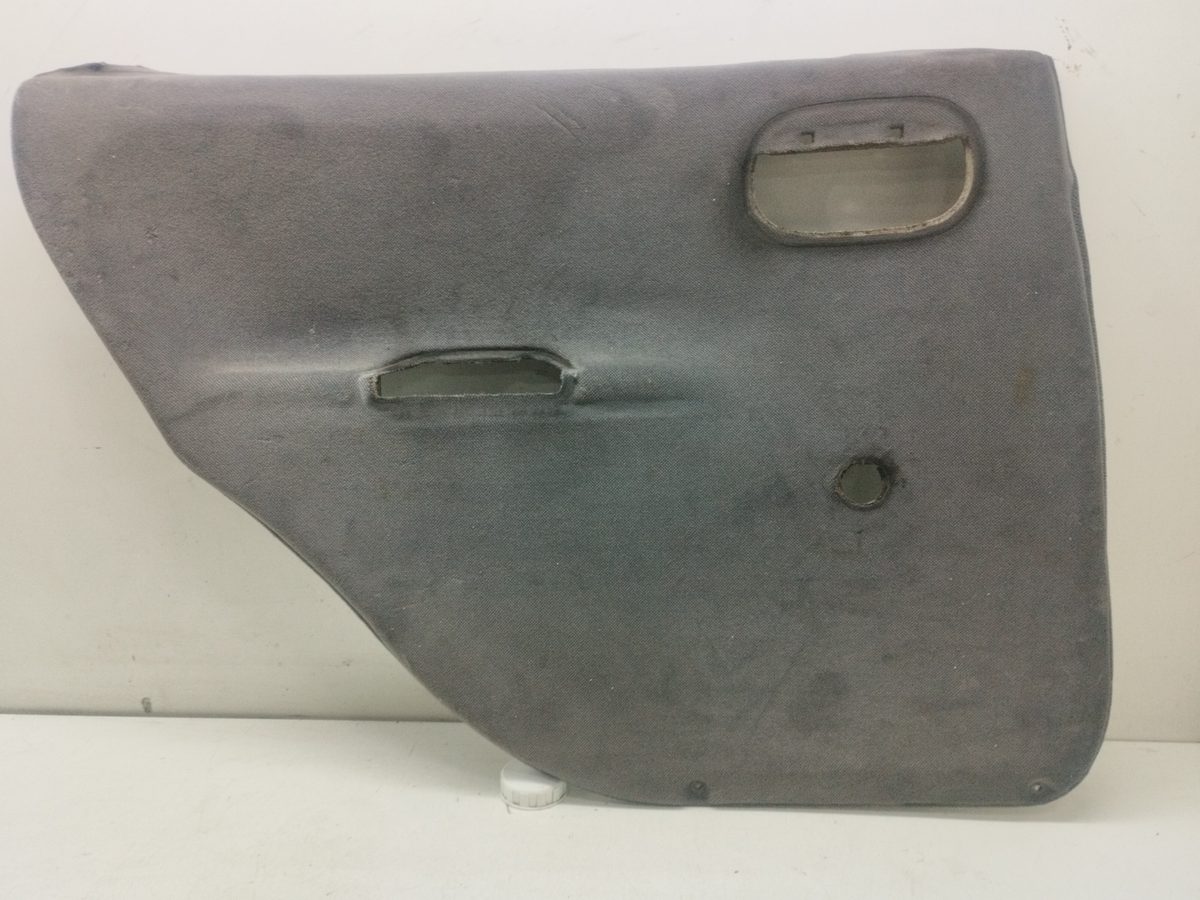 Tapizado Interior Puerta Trasero Izquierdo Chevrolet Corsa B 1996-2000 90484010