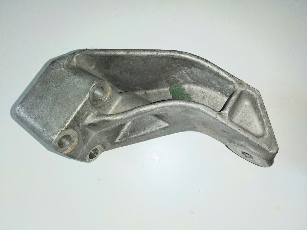 Soporte De Motor Ford Escort Mk3 81 86