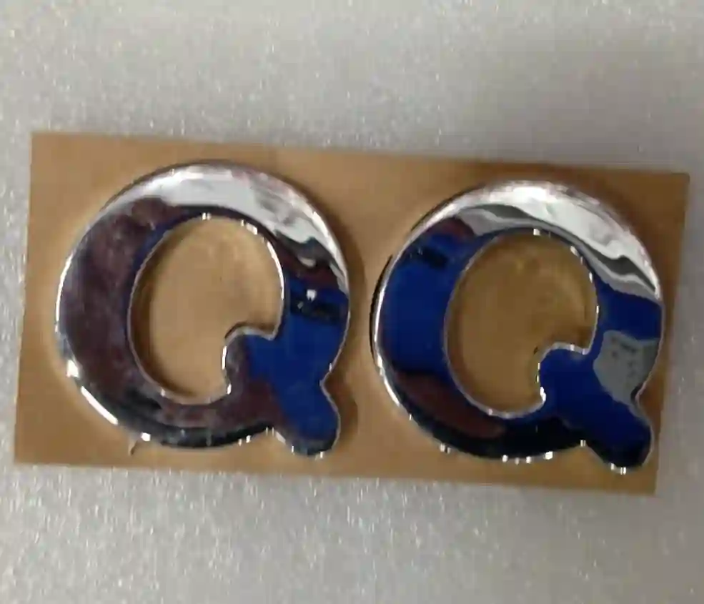 EMBLEMA PORTON CHERY QQ «QQ»