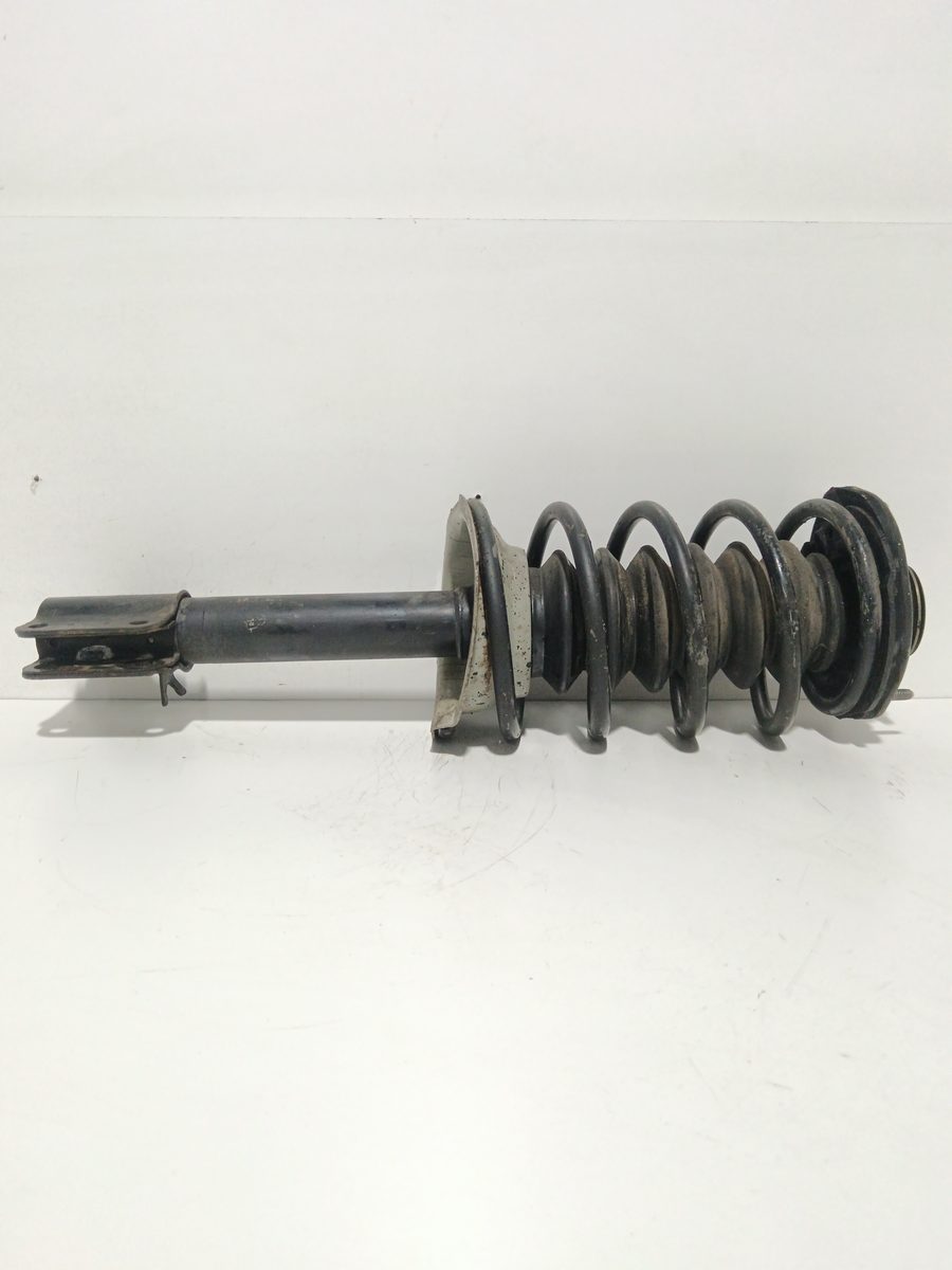Amortiguador Delantero Derecho Volvo Serie 460 1989-1997 1.7i / 1.8i GLE 131500115235