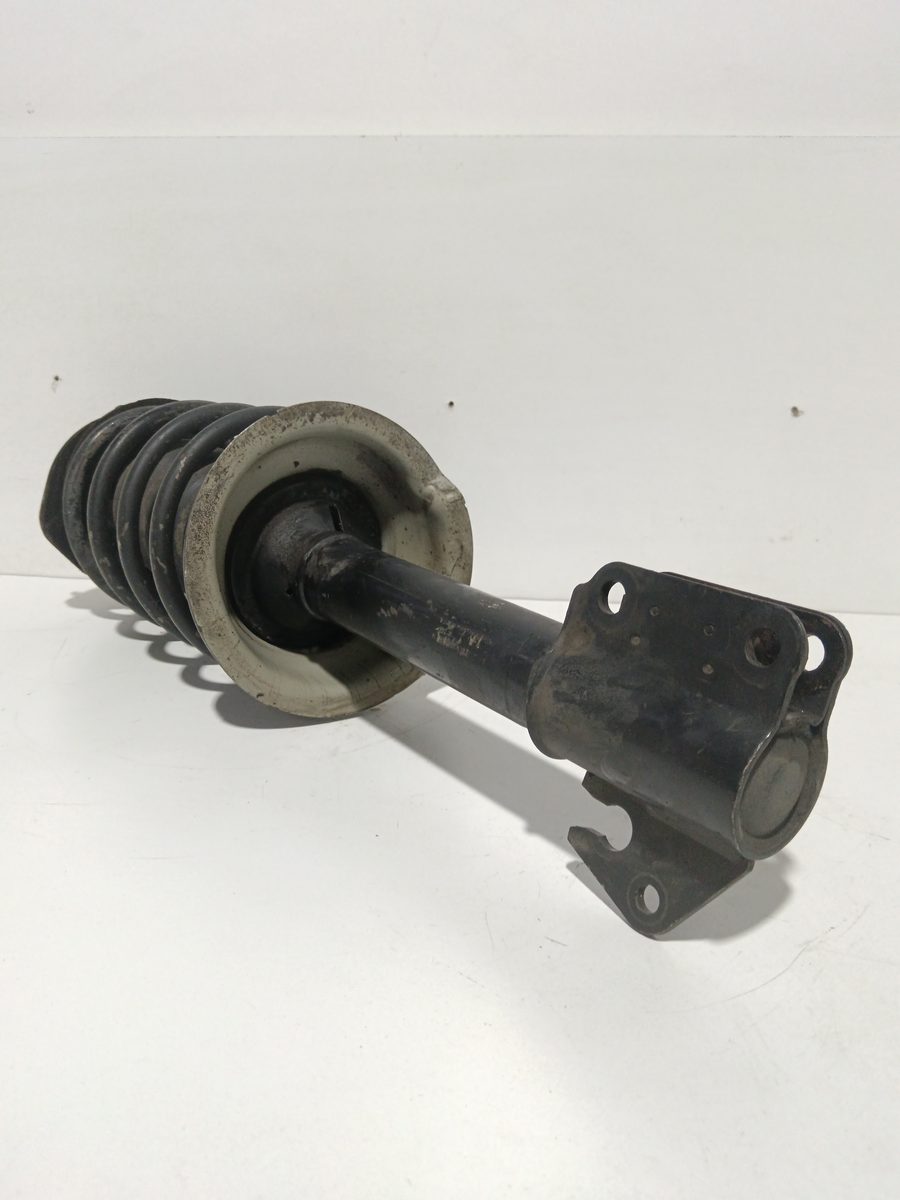 Amortiguador Delantero Derecho Volvo Serie 460 1989-1997 1.7i / 1.8i GLE 131500115235