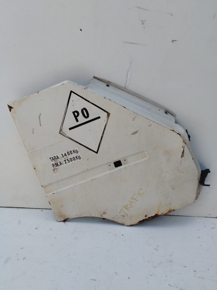 Guardabarro Delantero Derecho Renault Trafic (desde 5.89) 1989-2000 T 1100