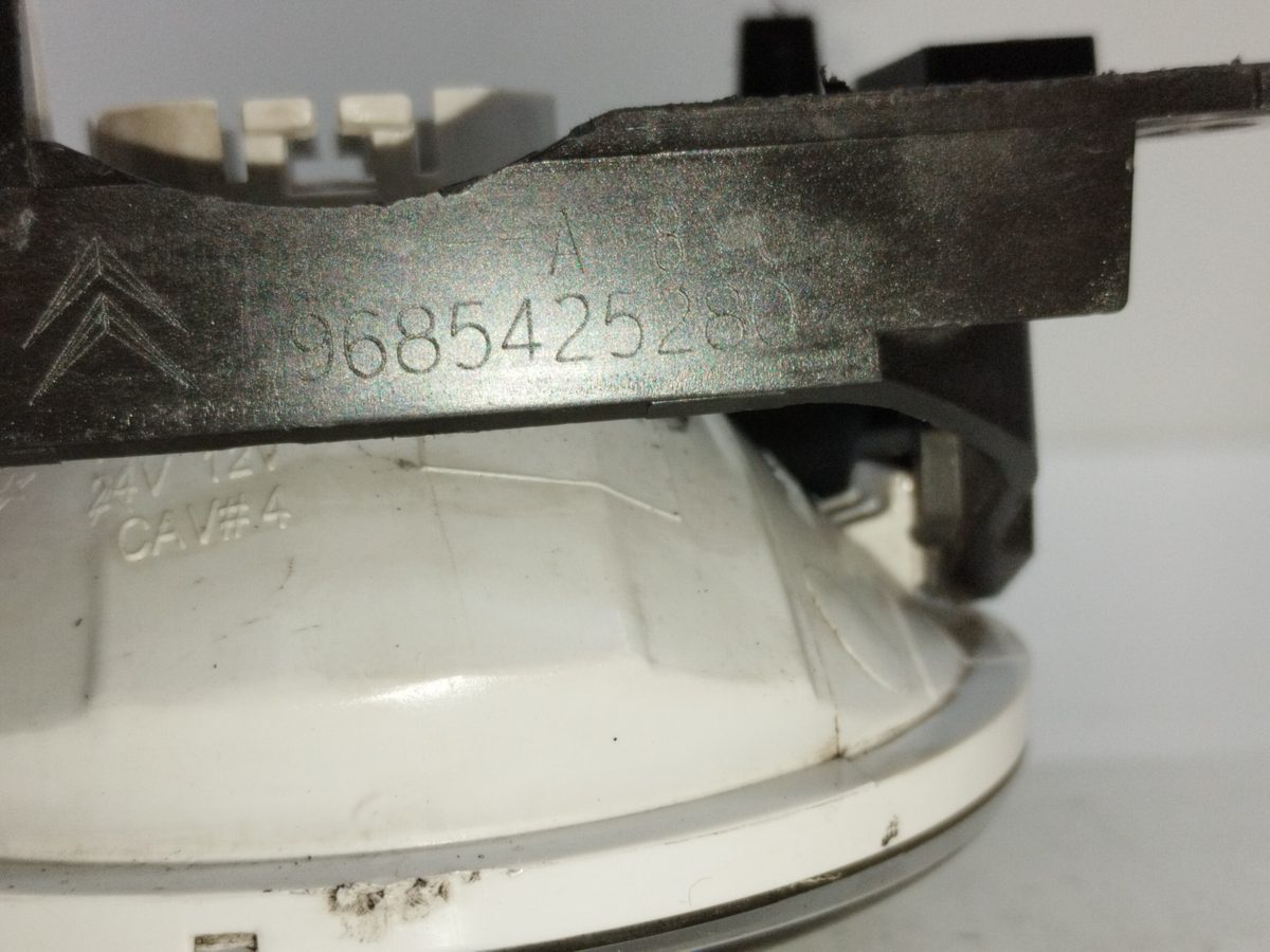 Faro Caminero Izquierdo Citroën C3 Picasso 2007-2017 9685425280