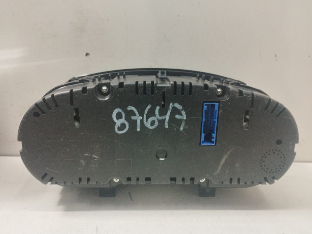 Tablero de Instrumentos Volkswagen Golf VI (5K1) 2008-2012 Advance BlueMotion 5K0920871A