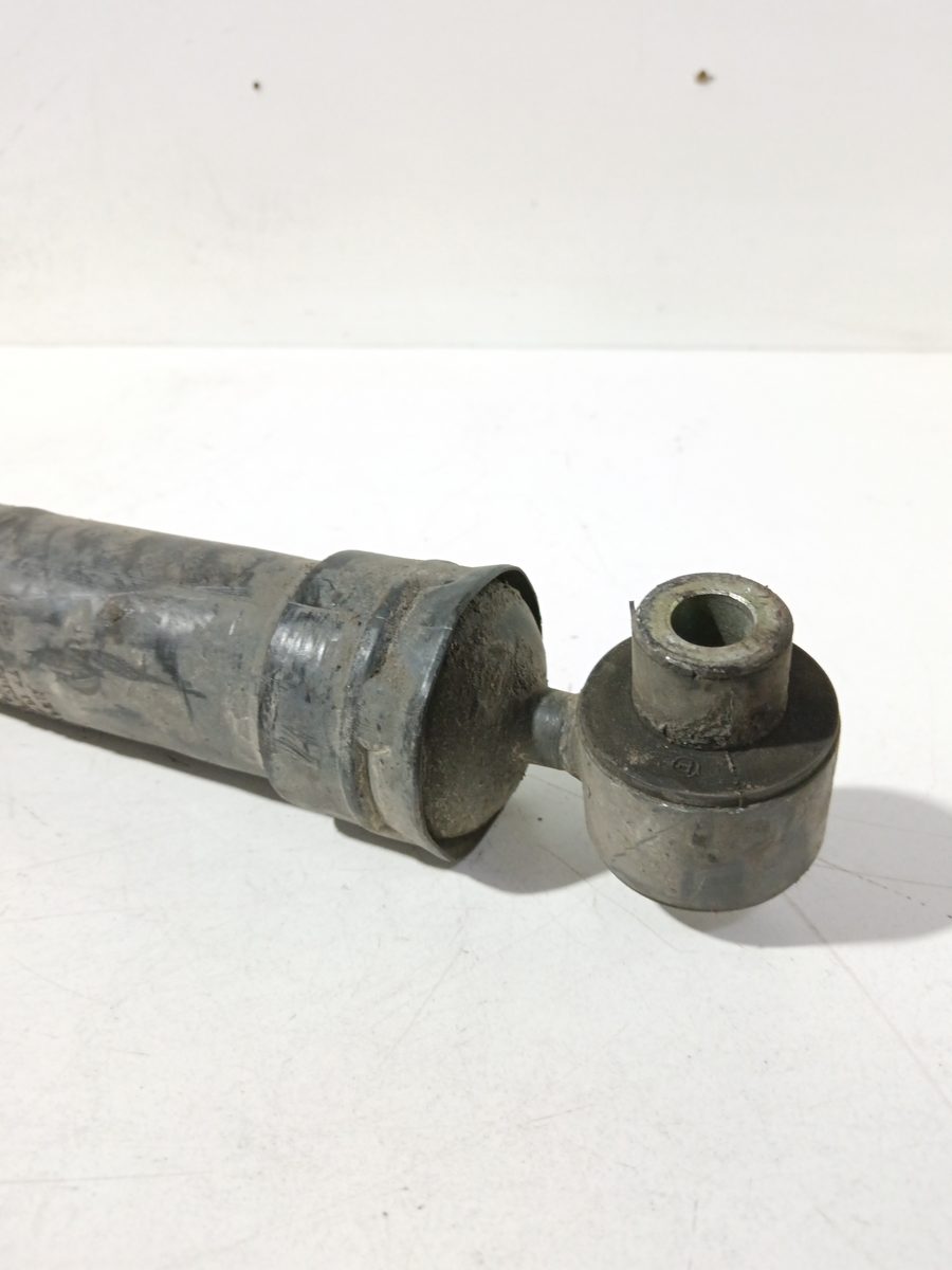 Amortiguador Trasero Der/Izq Renault Megane I Classic (LA0) 1996-2001 7700415822