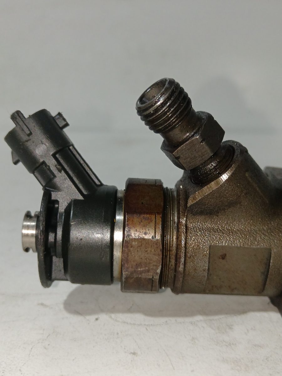 Inyector Peugeot 207 2006-2012 1.6 HDi 1.6L 80kW 0445110311