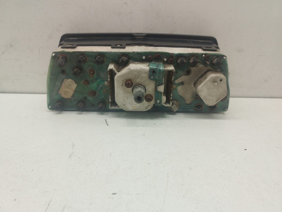 Tablero de Instrumentos Citroën C15 desde 1985 1.8 Diesel (161) 1.8L 44kW 1413304