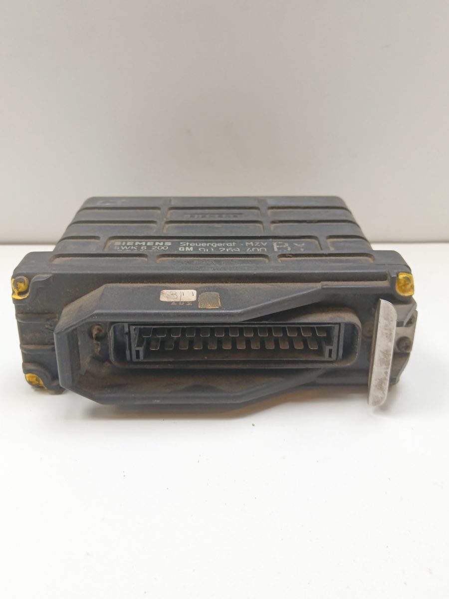 Centralita Motor Uce Chevrolet Kadett E desde 1984 GL Berlina 1.6L 60kW 90269400