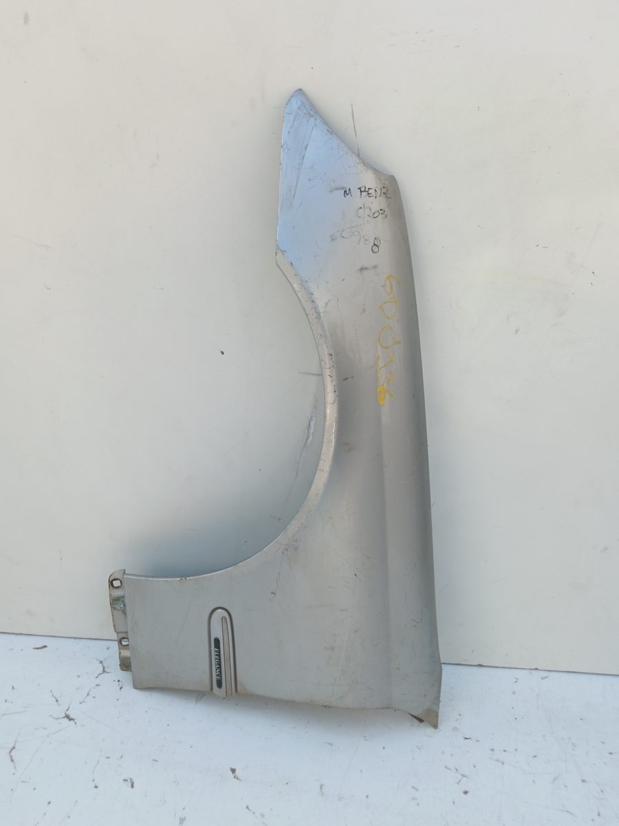 Guardabarro Delantero Izquierdo Mercedes-Benz Clase C (W203) Berlina 2000-2007