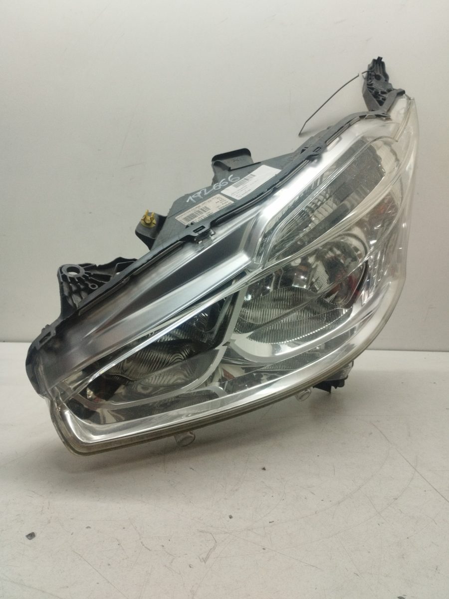 Faro Delantero Izquierdo Peugeot 208 2012-2019 Access 9802221880