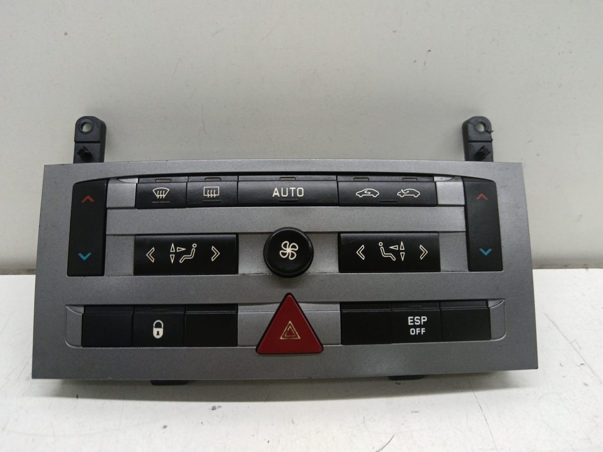 Comandos De Calefacción Peugeot 407 2004-2011 Sport 2.0L 103kW 96573322