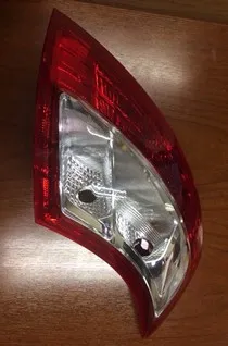 Faro trasero derecho
