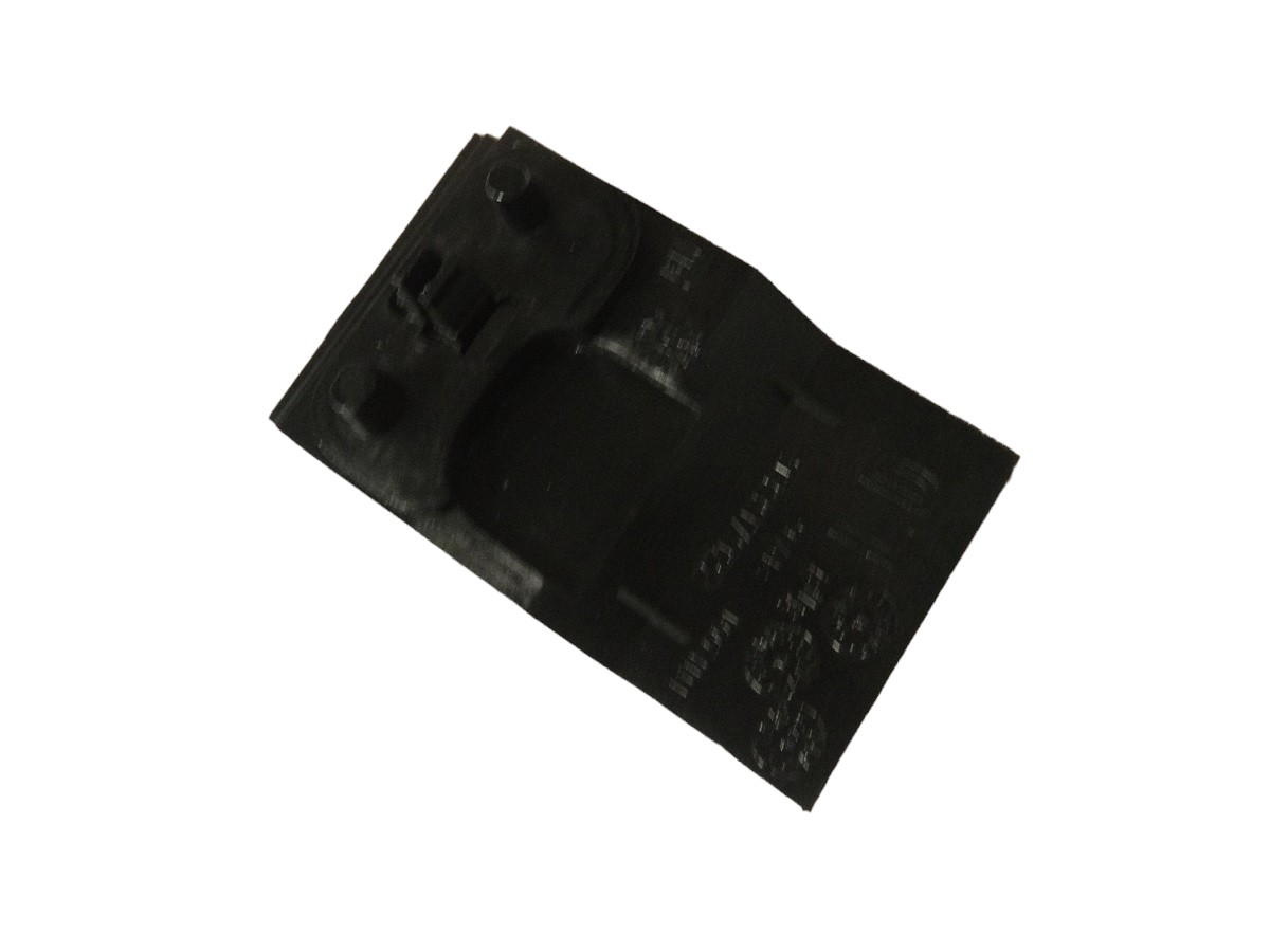 GUIA PARAGOLPE DEL/TRA DERECHA CHEVROLET CORSA 2000/2009