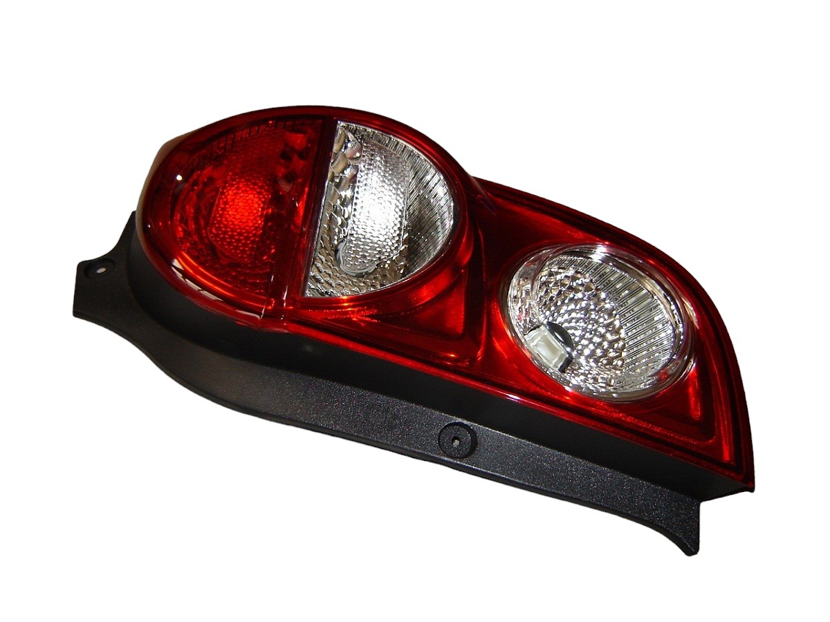FARO TRASERO DERECHO CHEVROLET SPARK GT 2013/