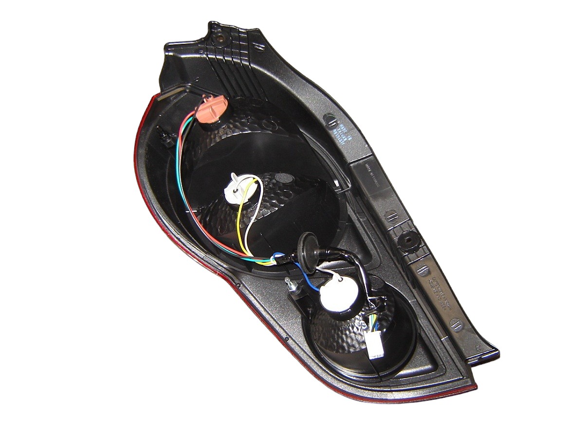 FARO TRASERO DERECHO CHEVROLET SPARK GT 2013/