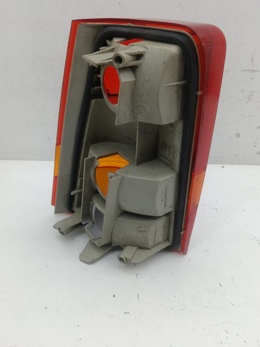 Farol Trasero Derecho Exterior Chevrolet Kadett D desde 1979