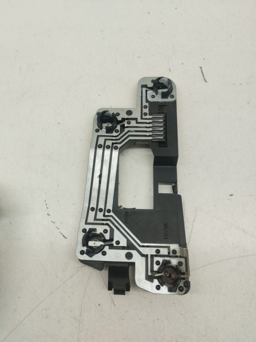 Porta Lampara Trasero Izquierdo Citroën Saxo 1996-2000 Seduction 2350