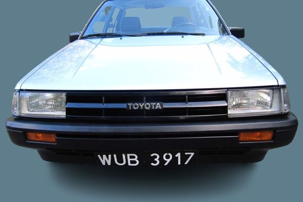 Careta Toyota Corolla 1984 1986 Nueva Original