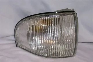 Faro delantero izquierdo